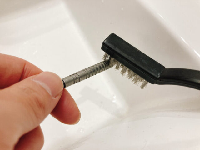 【結論】ダーツバレルの洗浄は、「中性洗剤＋歯ブラシ」が手軽でコスパ良し